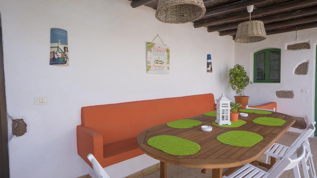 Villa With Amazing Views, Jacuzzi And Private Pool San Bartolomé 外观 照片
